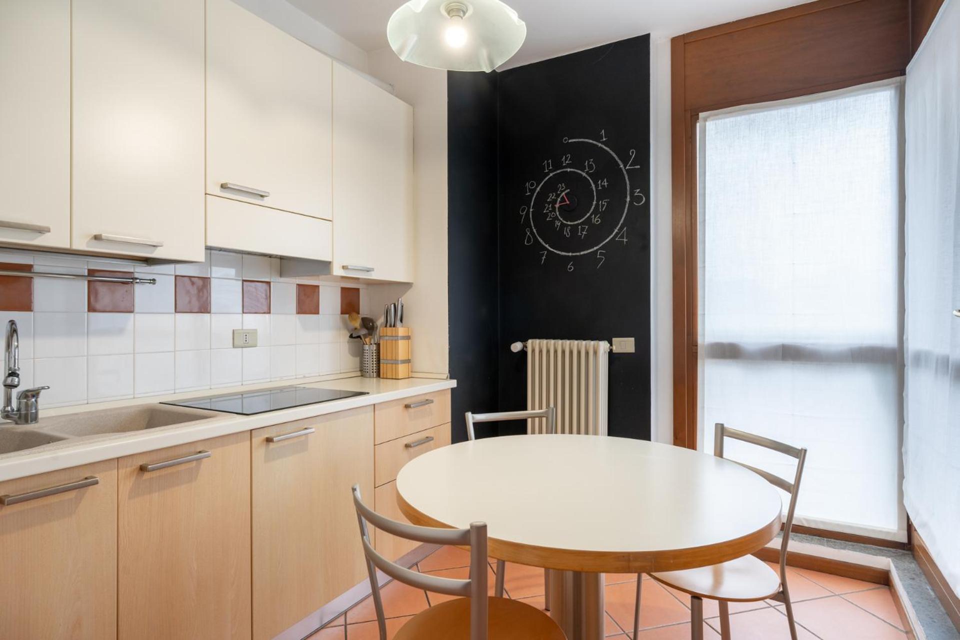 Spacious Bright Apartment Near City Center And Como Lake With Air Conditioning เลคโค ภายนอก รูปภาพ