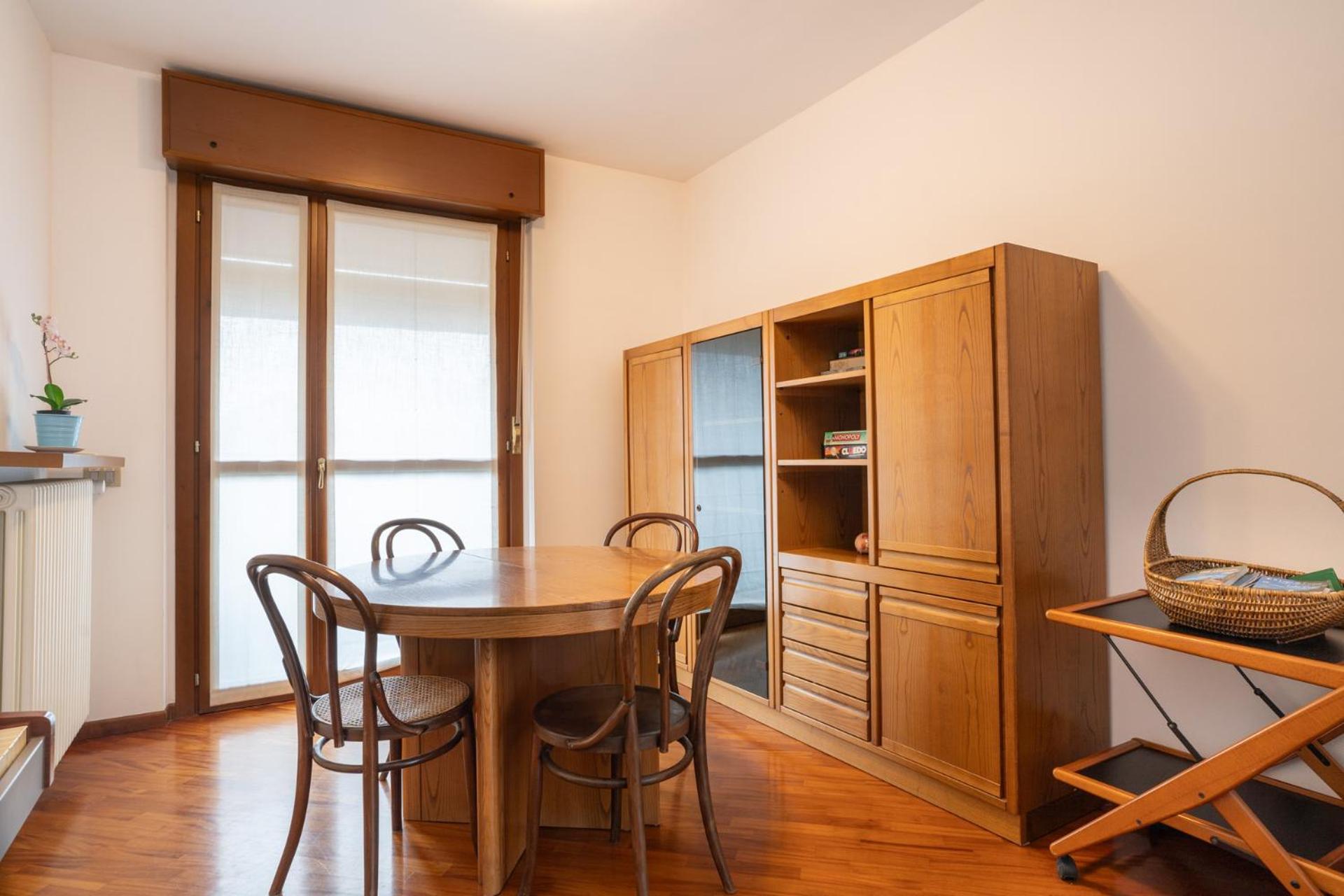 Spacious Bright Apartment Near City Center And Como Lake With Air Conditioning เลคโค ภายนอก รูปภาพ